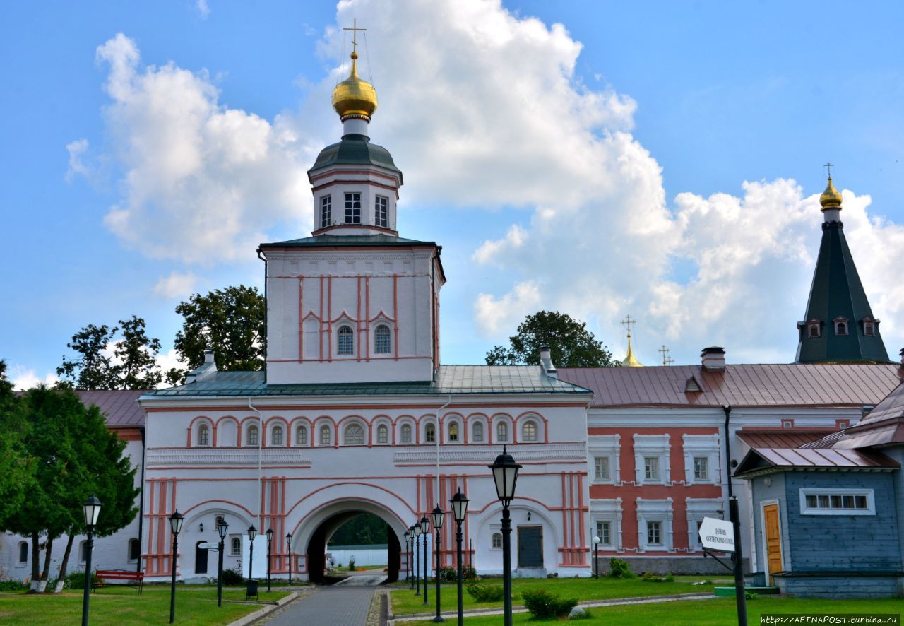 Валдайское Святое озеро и Иверский Богородицкий монастырь