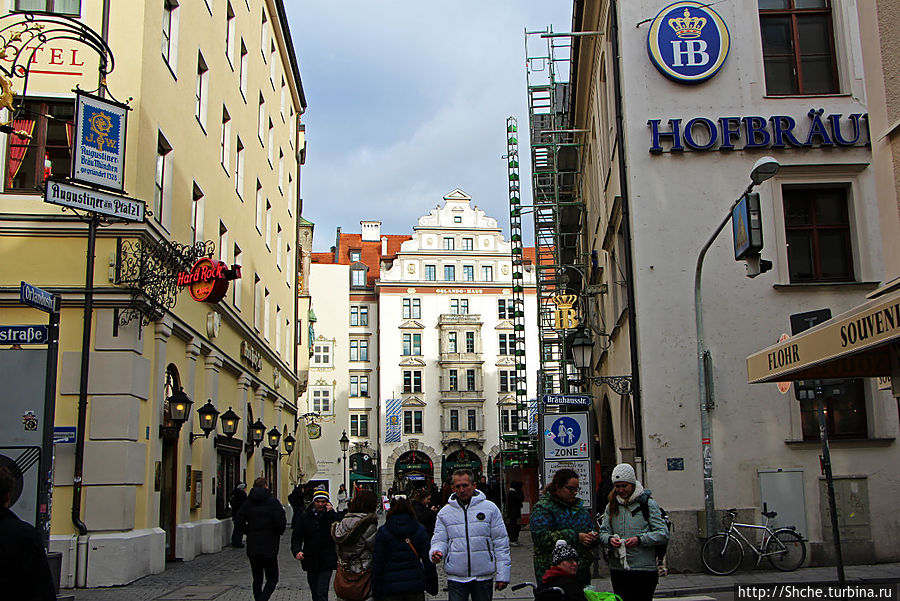 два культовых учереждения рядом Хоффбройхус и Хард Рок кафе Мюнхен, Германия