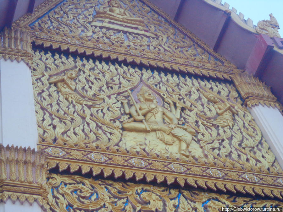Wat  BuraPharam Сурин, Таиланд