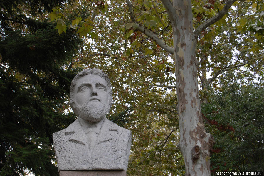 Памятник Михаилу Герджикову Бургас, Болгария