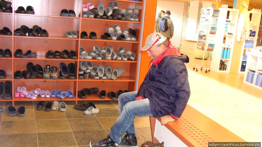 Принято снимать обувь Лонгийербюен, Свальбард