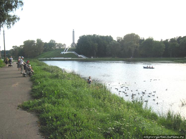 В центре города Великие Л