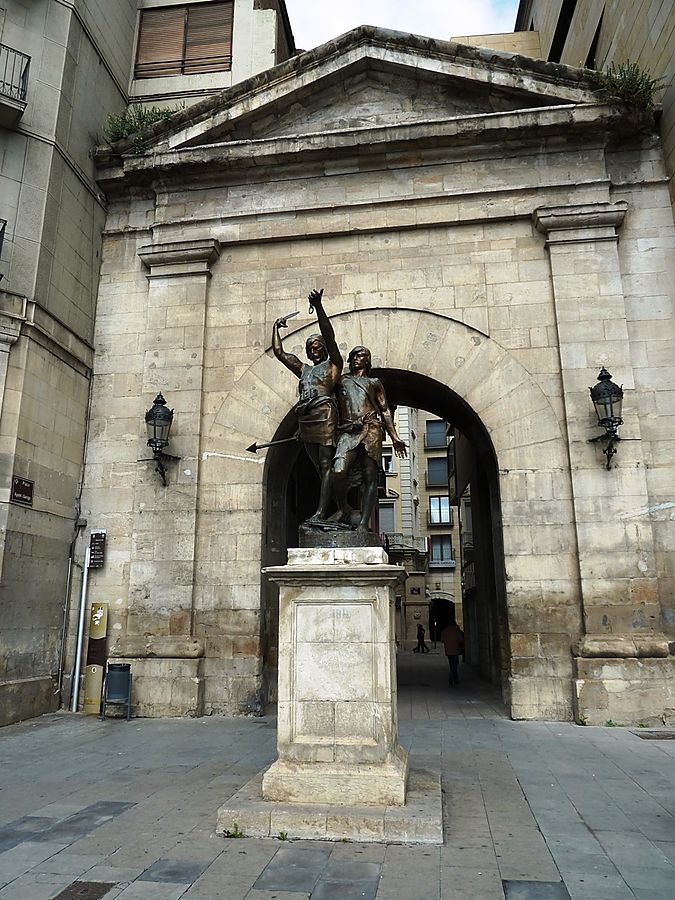 Памятник у Arc del Pont Лерида, Испания