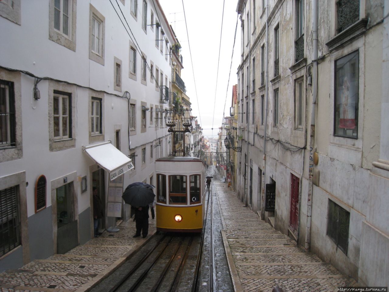 Фуникулер Elevador da Bica Лиссабон, Португалия