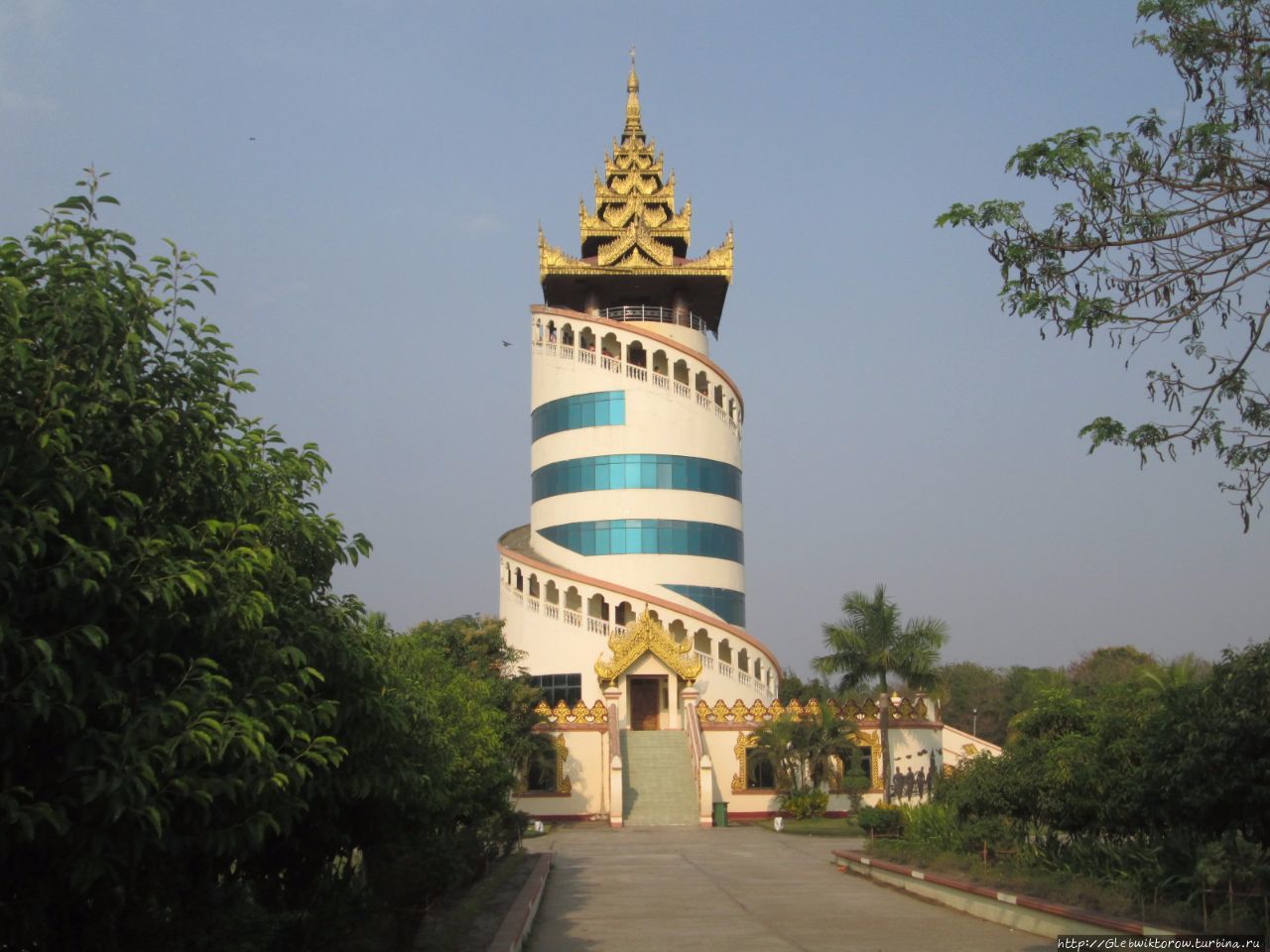 Прогулка по столичному музею под открытым небом Янгон, Мьянма
