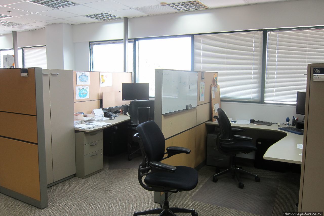 Ай ти Сарона Азриэли Тель-Авив, Израиль