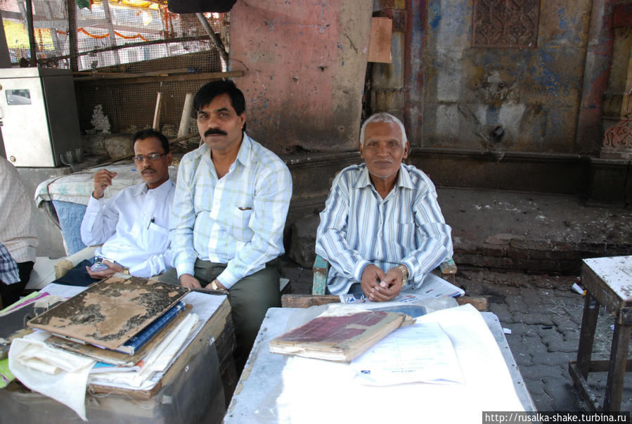 Отправить письмо — новая традиция Мумбаи, Индия
