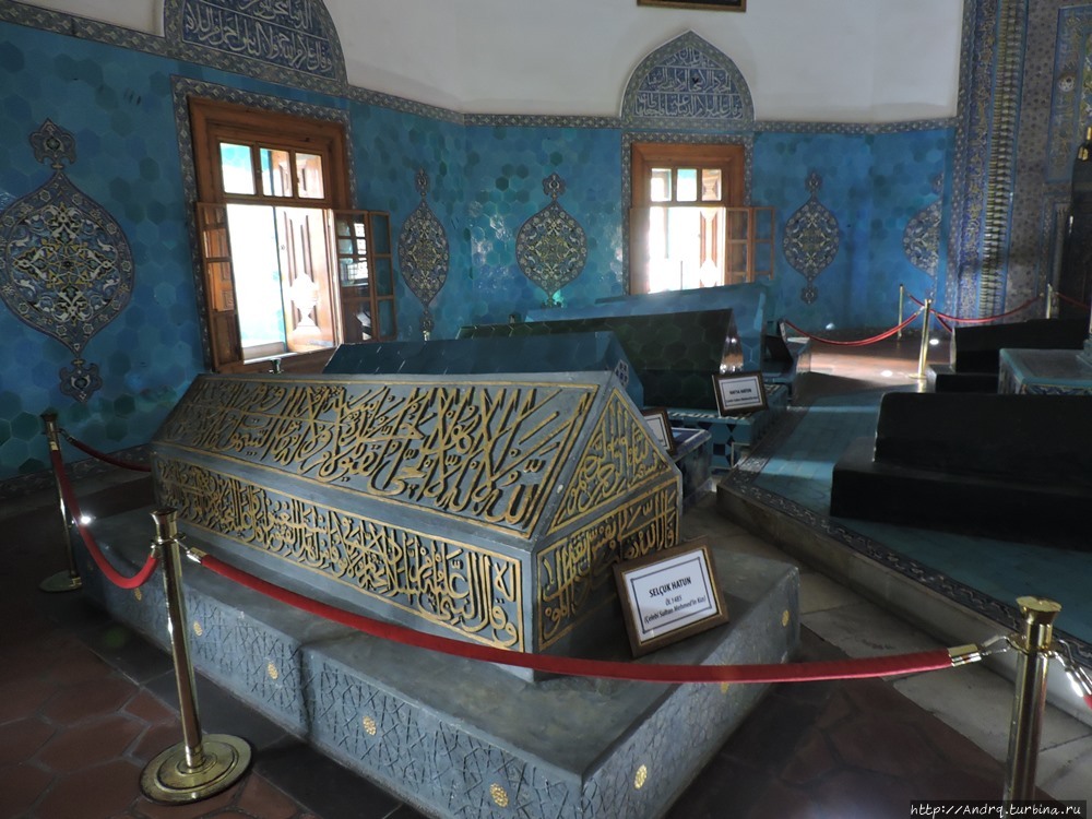 Могилы сыновей сулеймана. Усыпальница шехзаде мехмета. Тюрбе шехзаде баязида. Мечеть шехзаде. Мавзолей шехзаде мустафы.