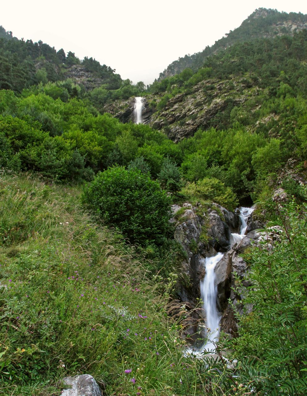 Таймазинские водопады в Северной Осетии