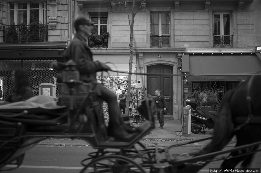 Вокруг Эйфелевой башни Париж, Франция