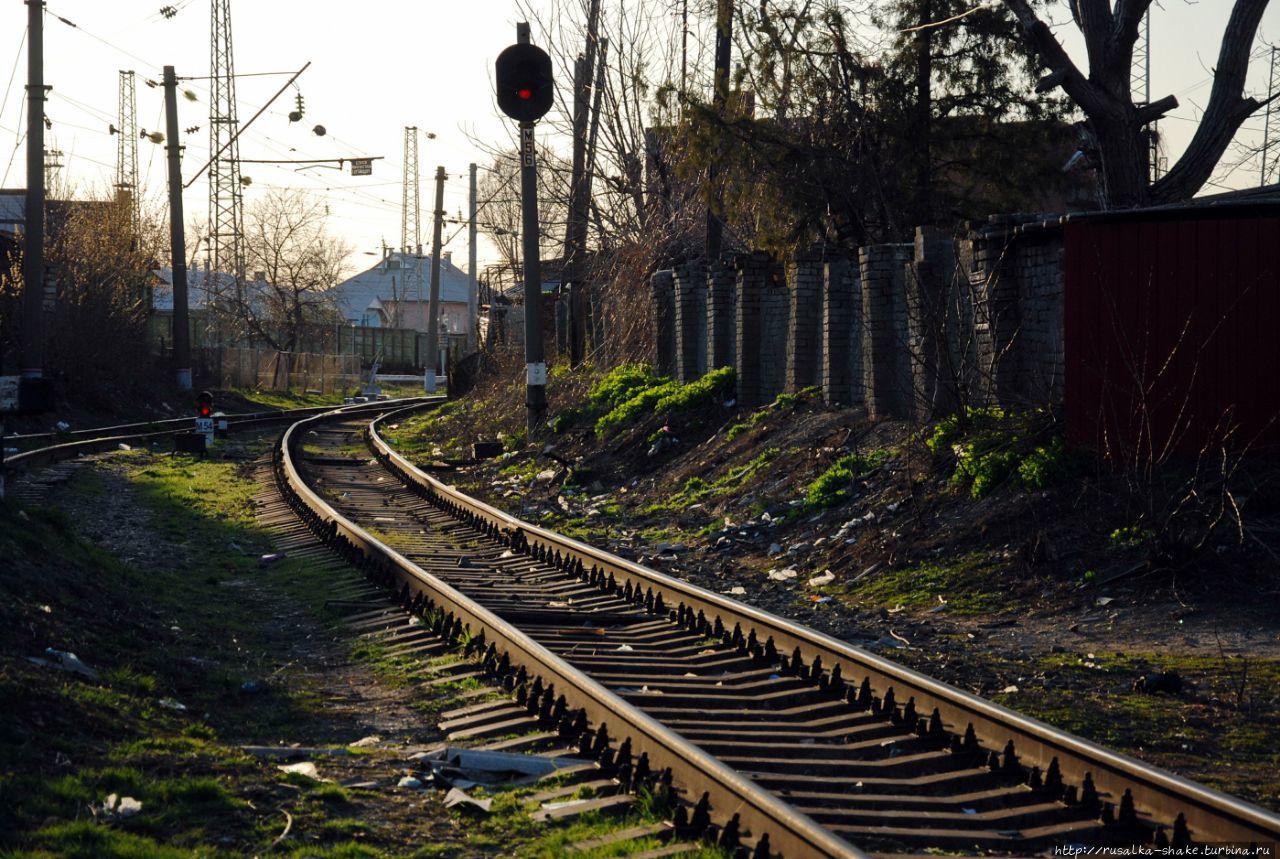 Памятник паровозу Таганрог, Россия