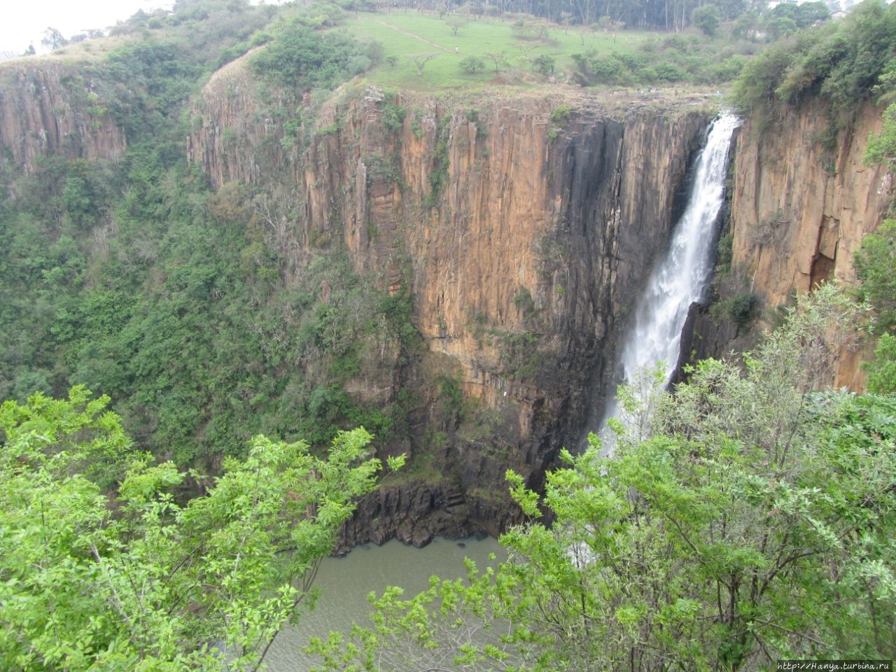 Водопад Ховик-Фоллз / Howick Falls (KwaNogqaza)