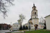 Николо-Кремлевская церковь (1761) — двухсветный бесстолпный летний храм, построенный на территории бывшего Кремля. Сейчас здесь работает Планетарий.