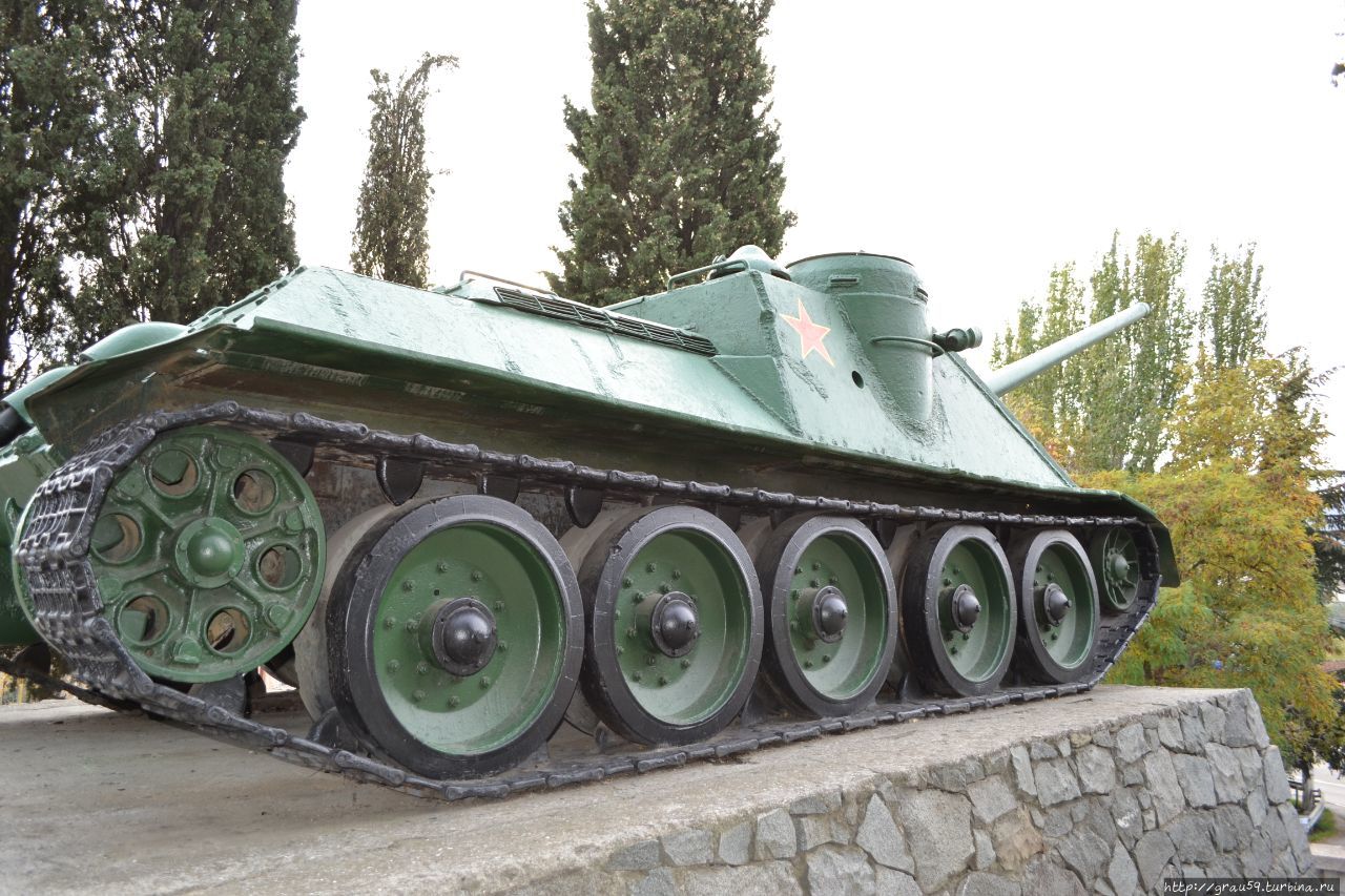 Памятник воинам-освободителям Алушта, Россия