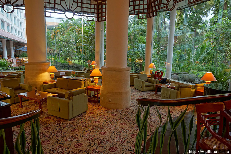 Отель Melia Purosani 5*. Джокьякарта.