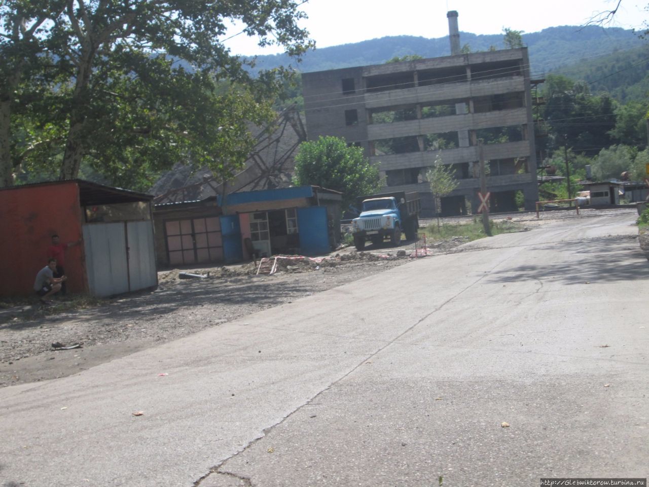 Поездка в Ткибули Ткибули, Грузия