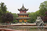 Пагода в парке