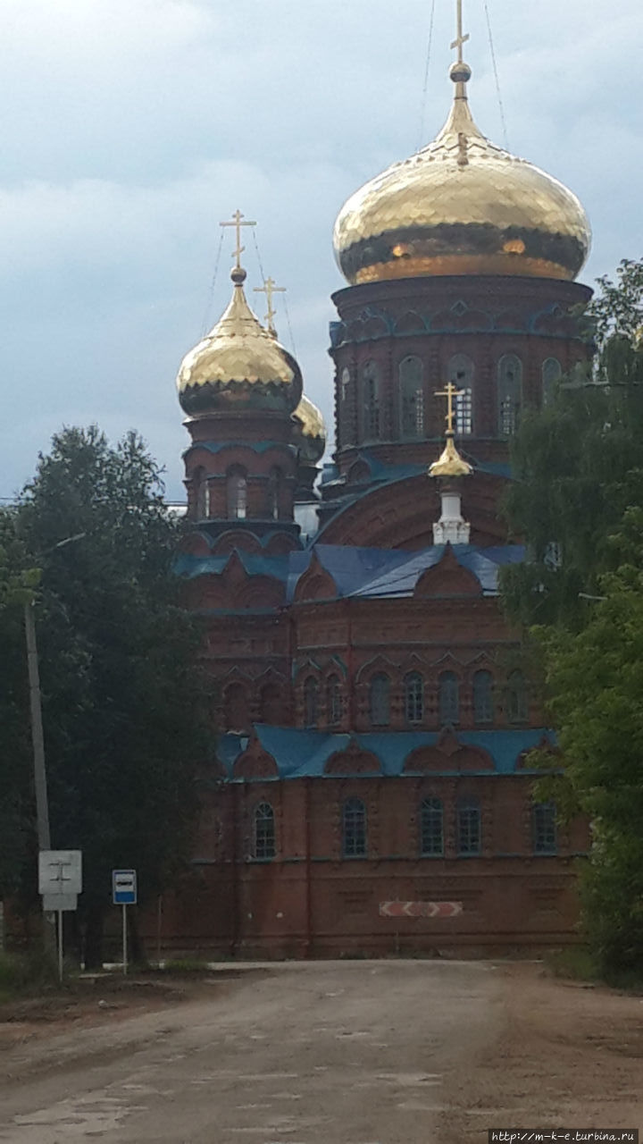 Собор Святой Троицы Оса, Россия