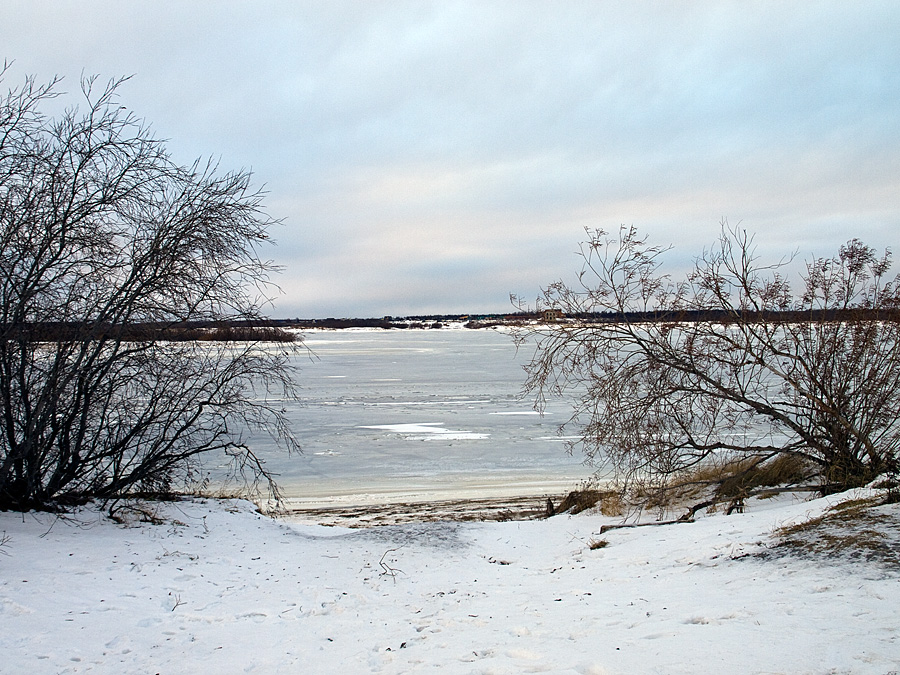 Река Печора. Нарьян-Мар, Россия