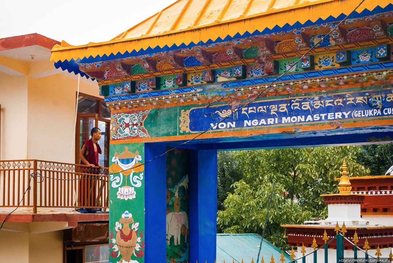 Himalaya Nyinmapa Buddhist Temple, Manali, Himachal Pradesh Манали, Индия