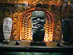 Статуэтка воина Ольмека-ягуара, из тех кто умел перевоплощаться, период 1000-300 год до н.э.