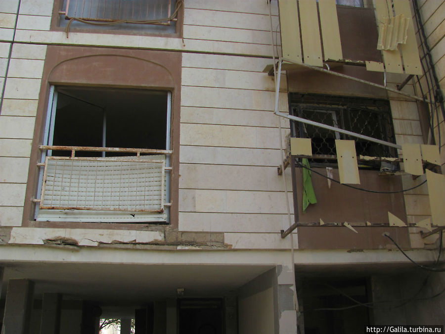 Дом пострадавший от обстрела. Беэр-Шева, Израиль