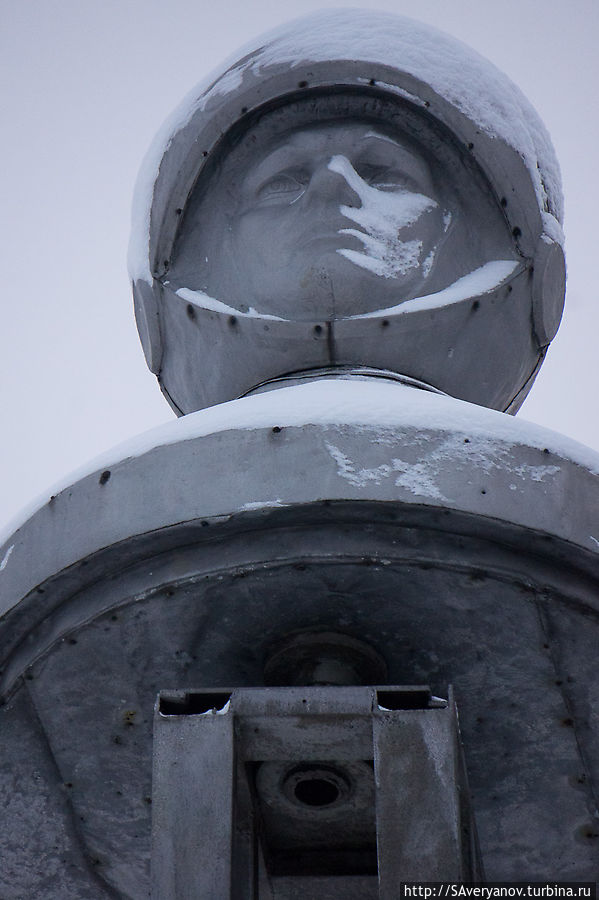 Памятник Гагарину в Губахе Губаха, Россия
