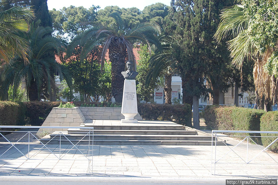 Памятник Георгию Афксентиоу / Grigori  Afxentiou monument