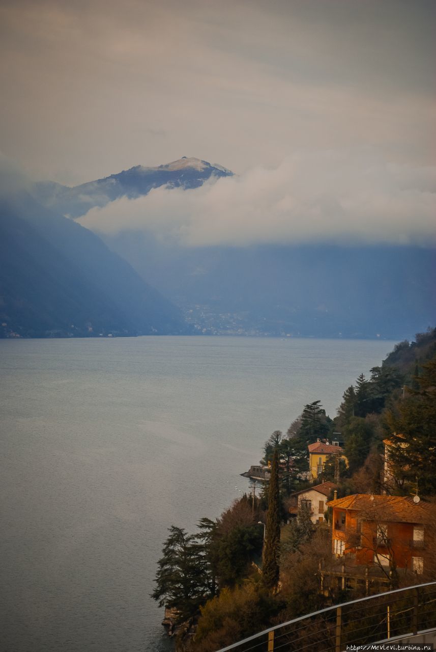 Зима на Комо Комо, Италия
