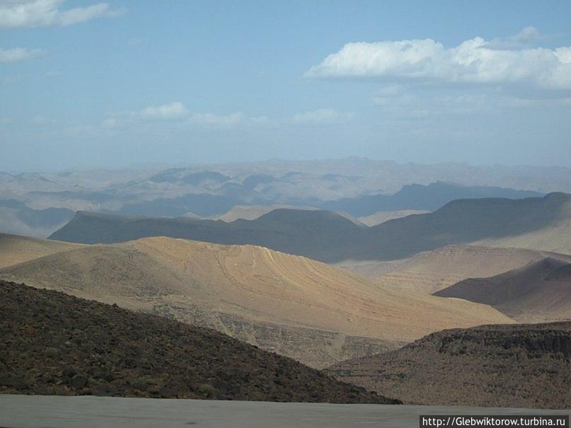 По пути из Загоры в Варзазат Марокко