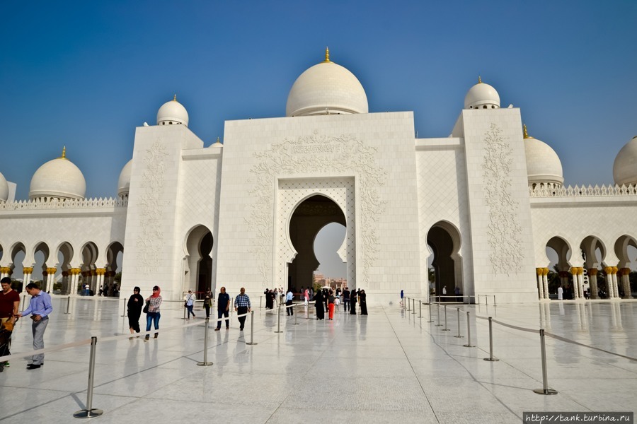 Абу-Даби. Белая мечеть Абу-Даби, ОАЭ