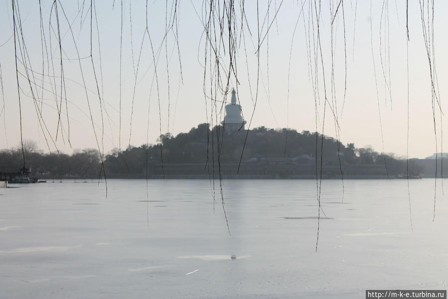 Императорский сад. Парк Бэйхай Пекин, Китай