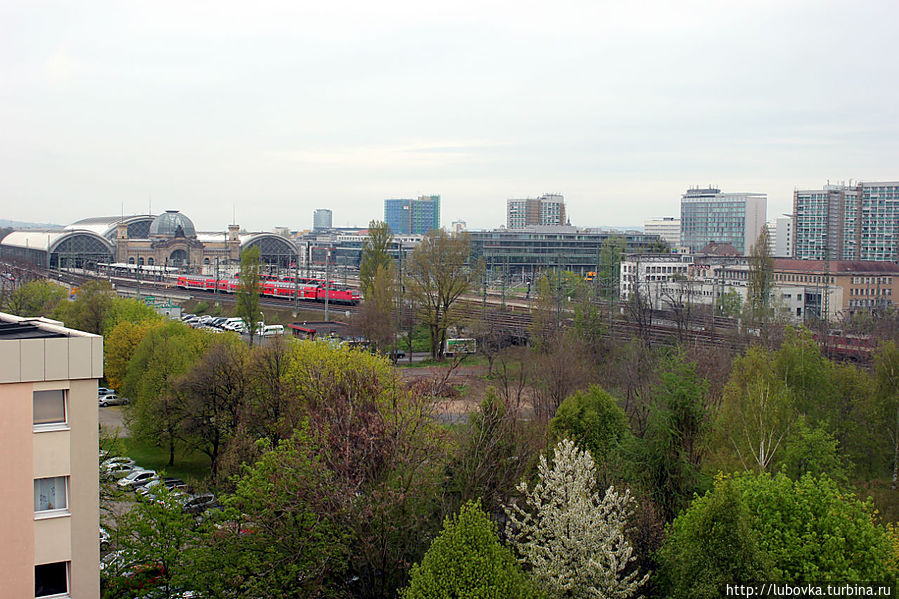 Вид из окна на ж/д вокзал. Дрезден, Германия