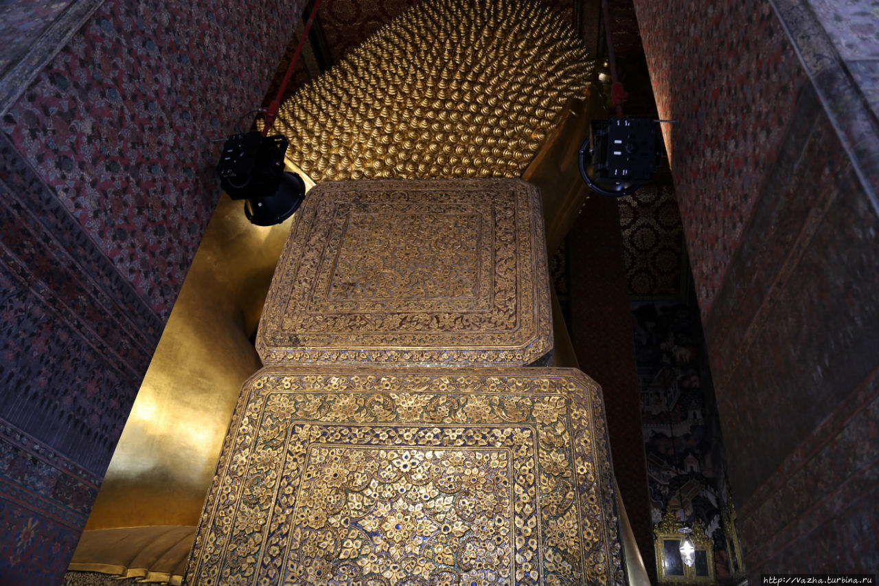 Храм лежачего Будды. Первая часть Бангкок, Таиланд