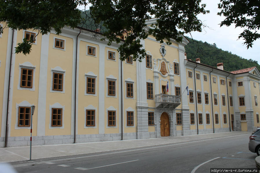 Випава — центр виноделия Випава, Словения