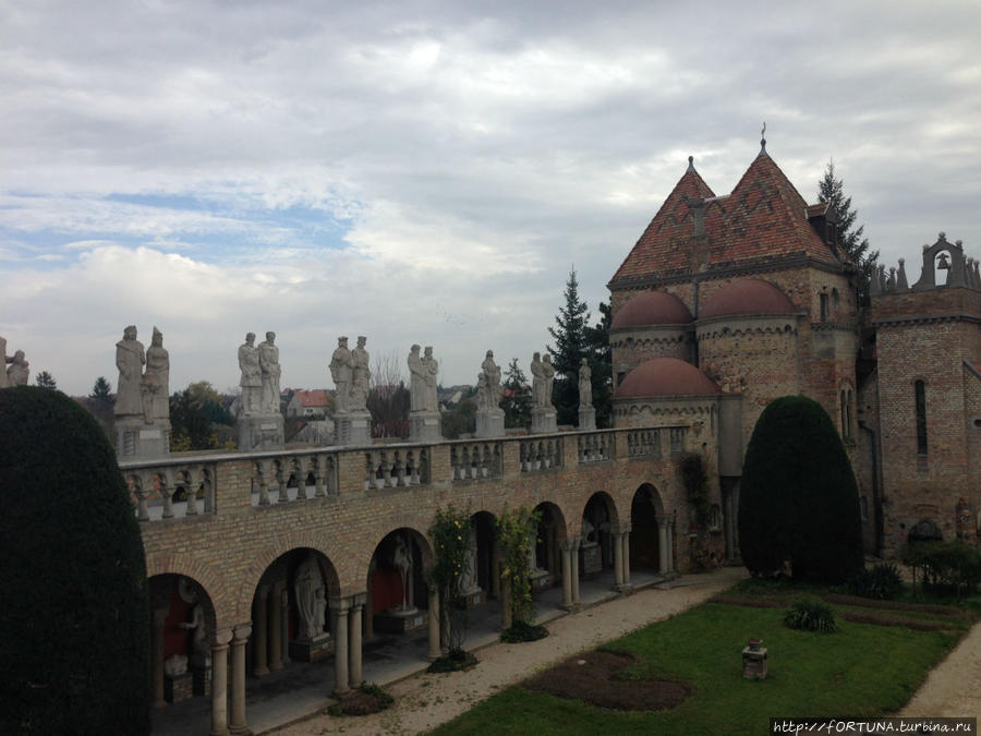 Замок Бори Вар Секешфехервар, Венгрия