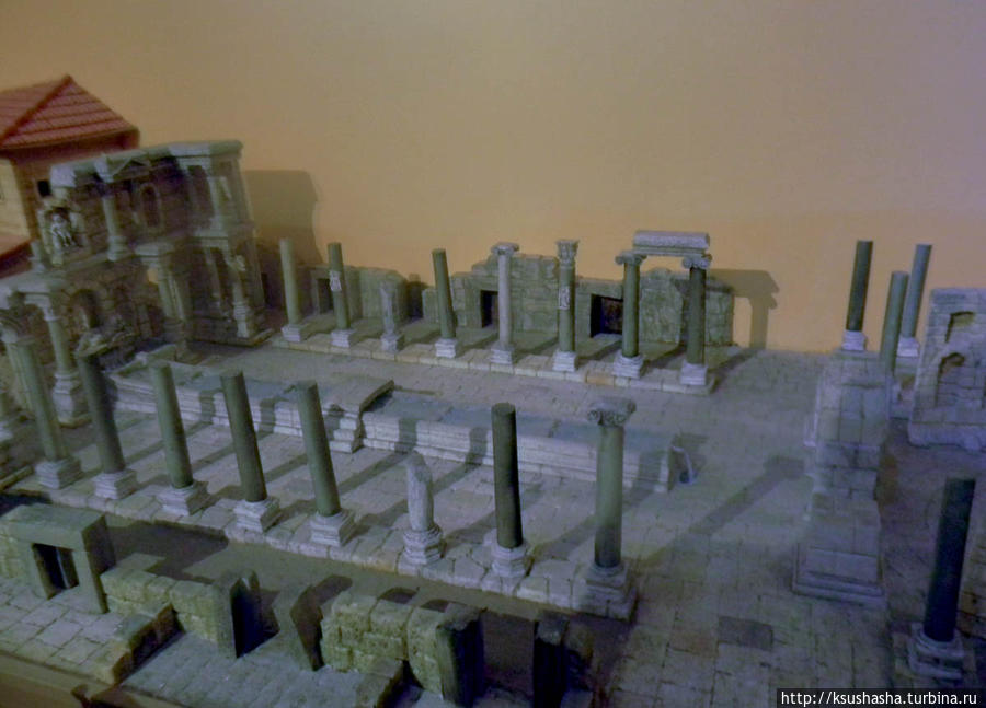 Музейный макет храма Афродиты в Перге Анталия, Турция