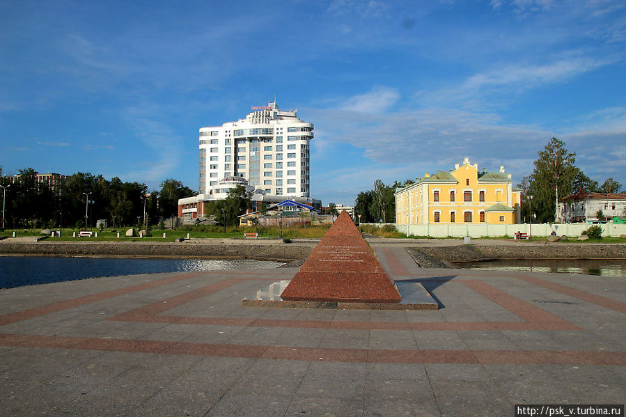 Новое теснит старое Петрозаводск, Россия