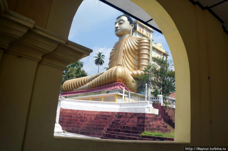 Будда  с  девятиэтажным  домом... Диквелла, Шри-Ланка