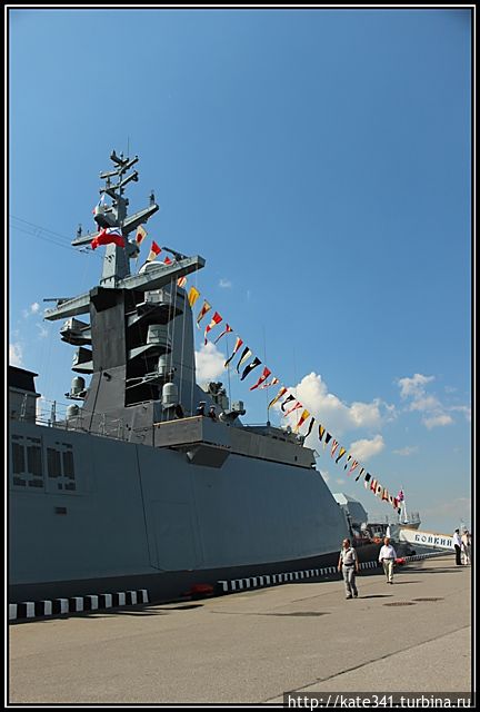 Военно-морской салон 2013 или «Любите девушки…» Санкт-Петербург, Россия