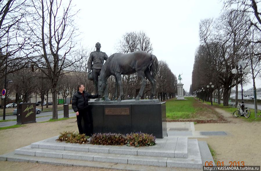 Мемориал памяти Русскому экспедиционному корпусу Париж, Франция