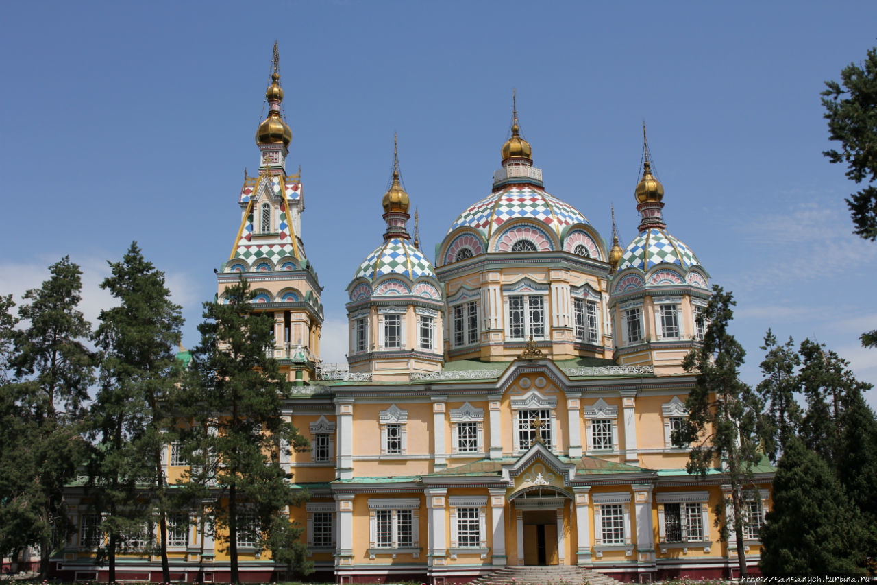 Кафедральный собор в алматы