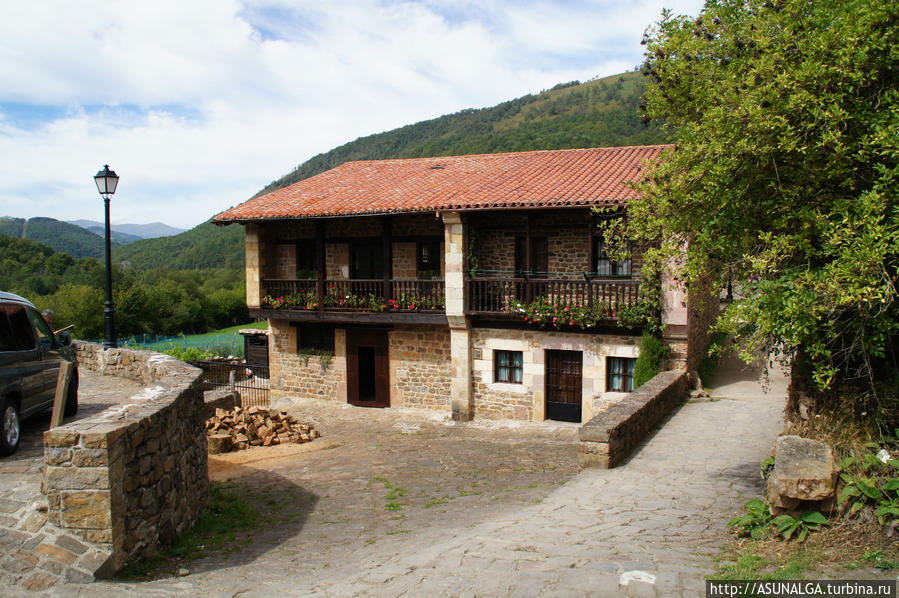 Барсена Майор — сувенирная деревня Кантабрия, Испания
