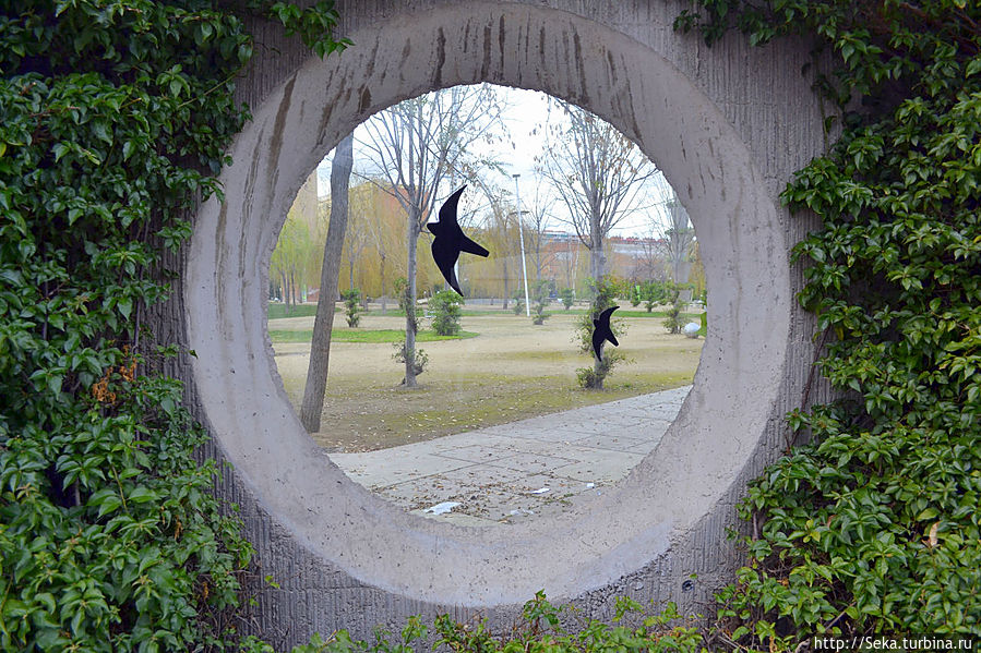 Центральный парк Поблено / Parc del Centre del Poblenou