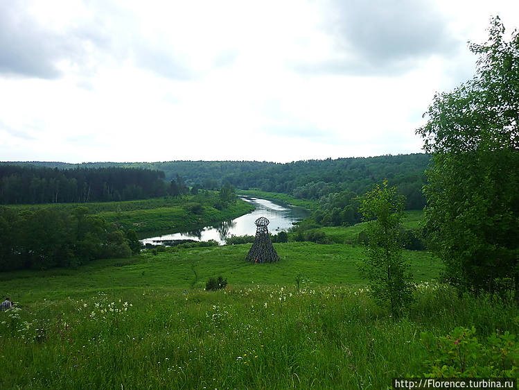 Июнь. Река Угра у деревни