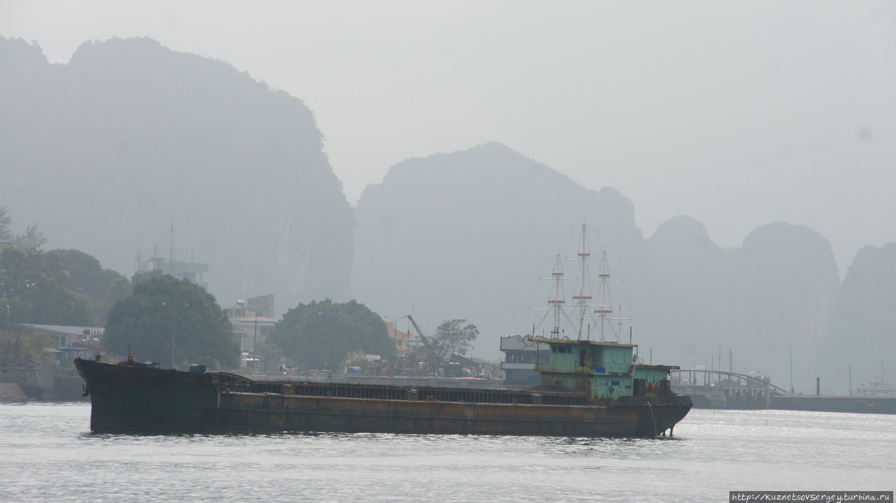 Бухта Ха-Лонг Ха-Лонг, Вьетнам