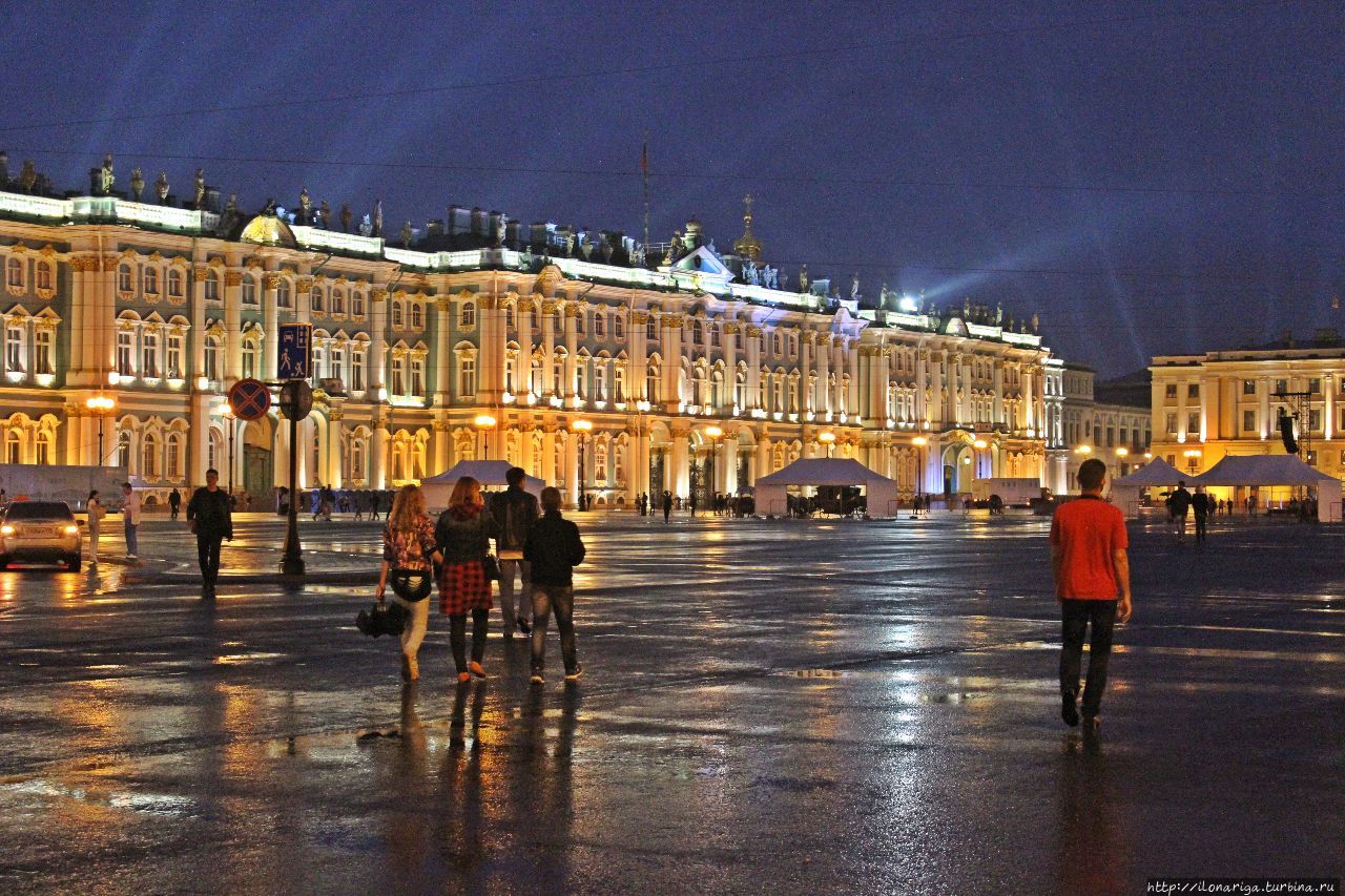 Обычная погода в питере. Ночной Санкт-Петербург. Белые ночи Санкт-Петербург. Белые ночи в Питере сейчас. Ночь в Питере летом.