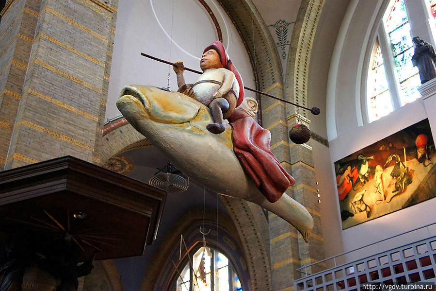 Внутри центра Босха