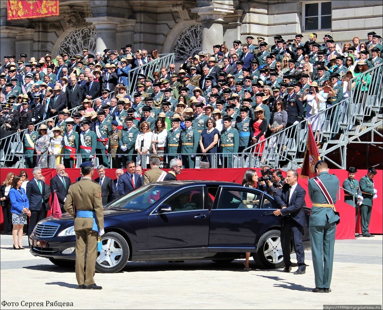Как мы не попали во дворец, но увидели настоящего короля Мадрид, Испания