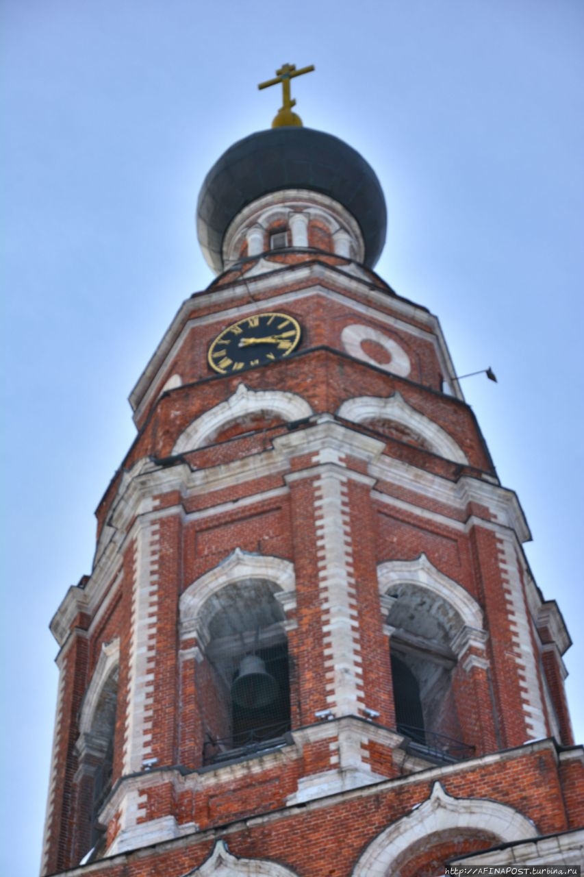 Колокольня Архангельского собора Бронницы, Россия